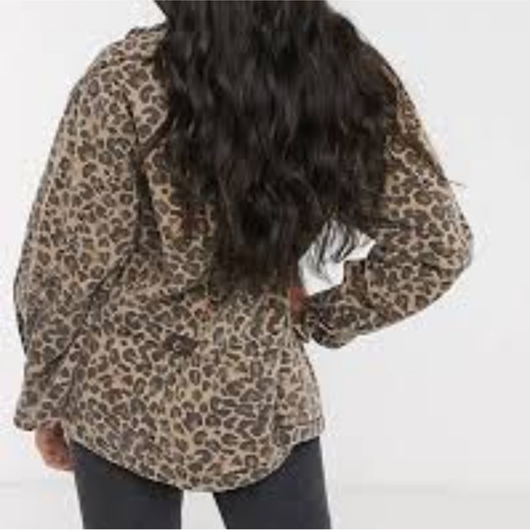 FREE PEOPLE LEOPARD JACKET - Picture 2 of 6